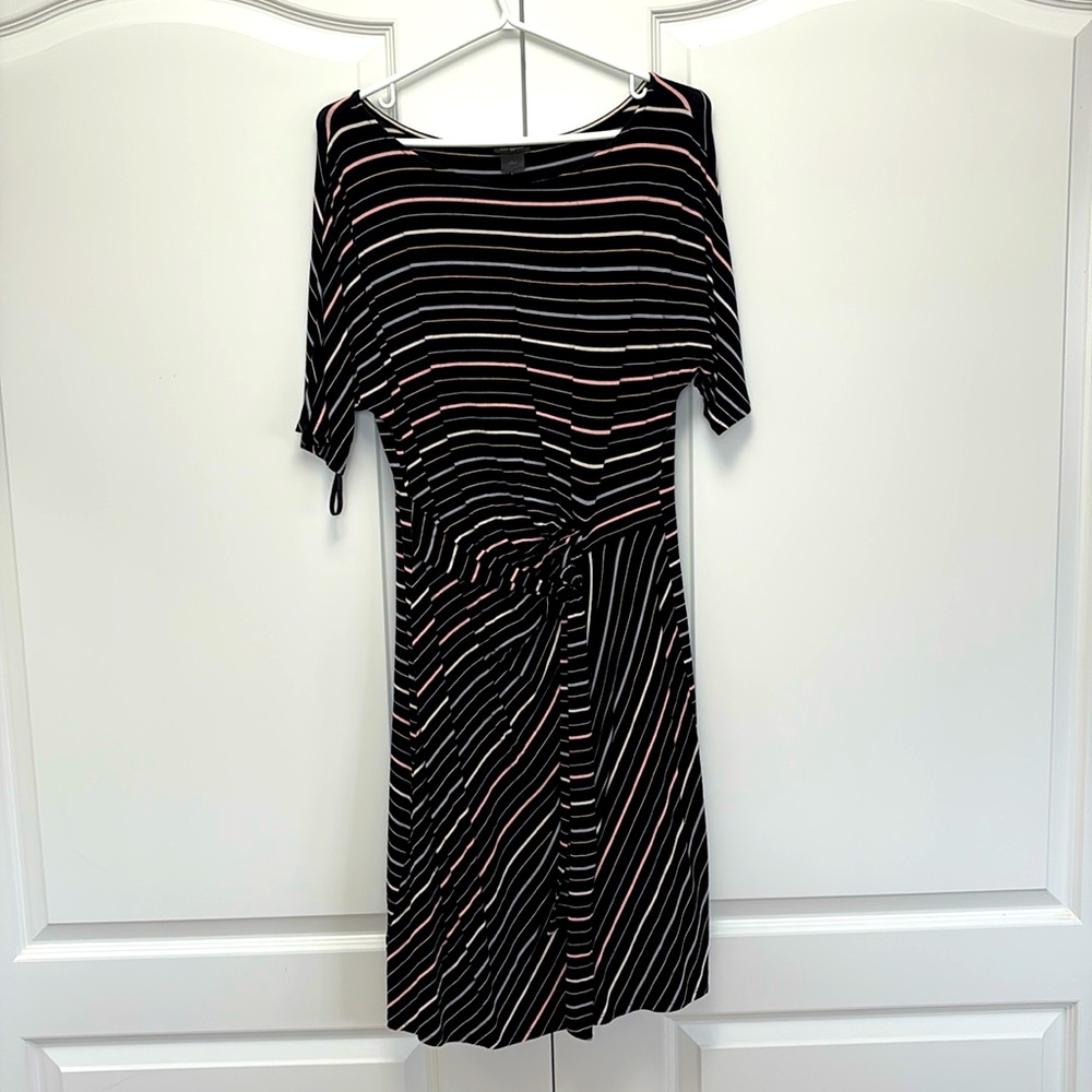 Ann Taylor knee length shirt dress with front tie up. L in black strips